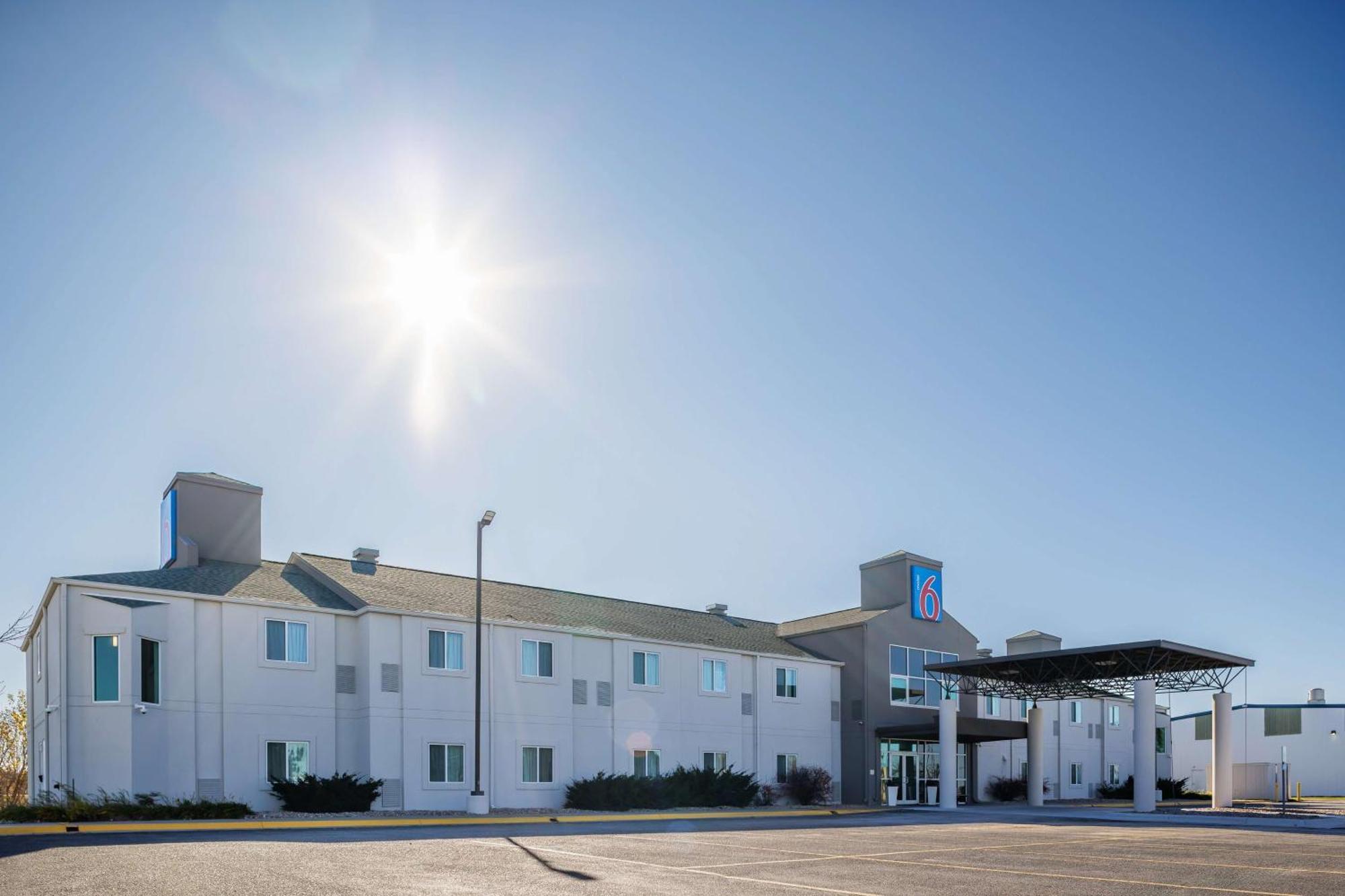 Hotel 6-grand Island, Ne